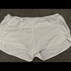 Lululemon speed up shorts 2.5”